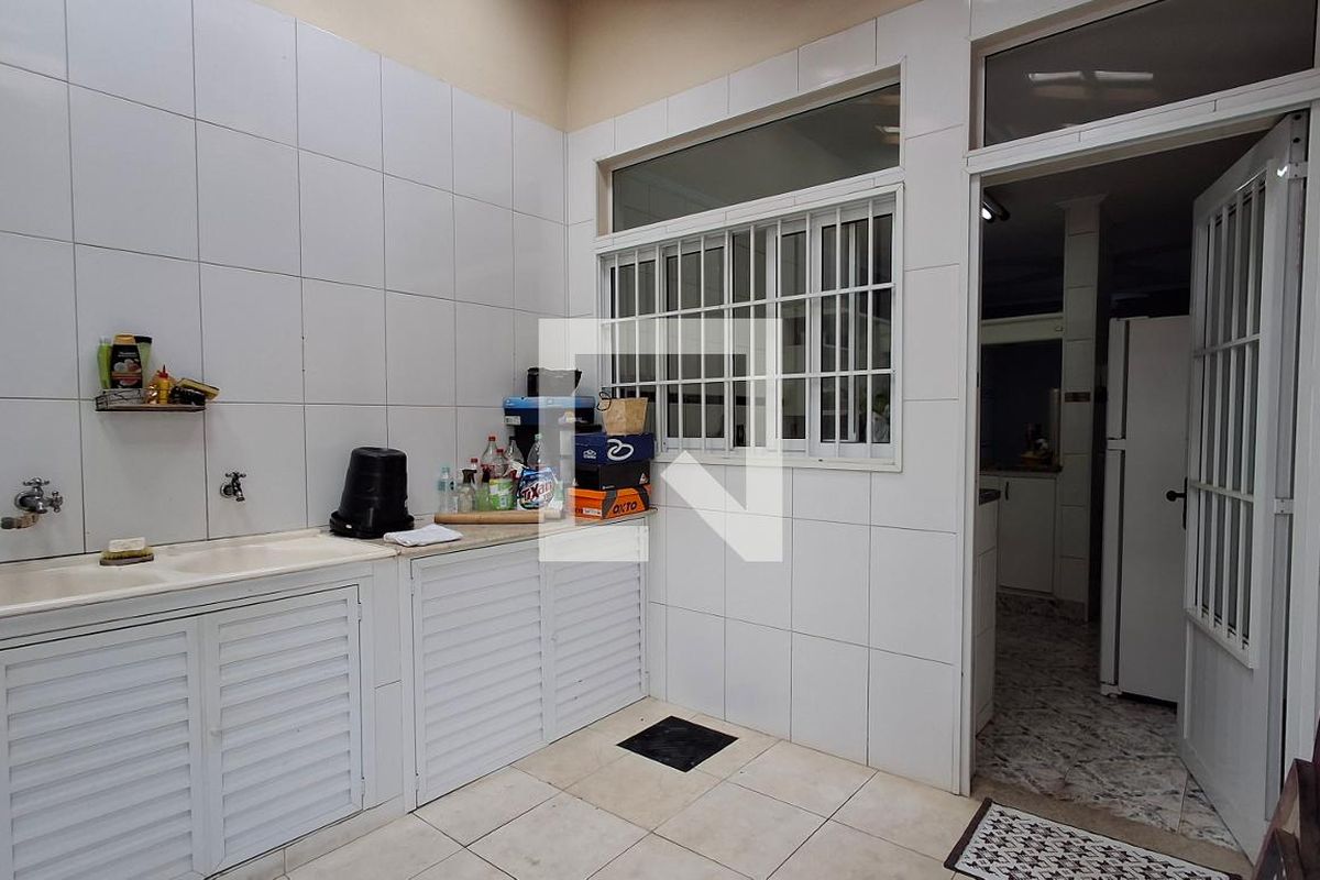 Casa à Venda - Mansões Santo Antônio, 4 Quartos,  315 m2 em , Campinas - sp | SoloBR