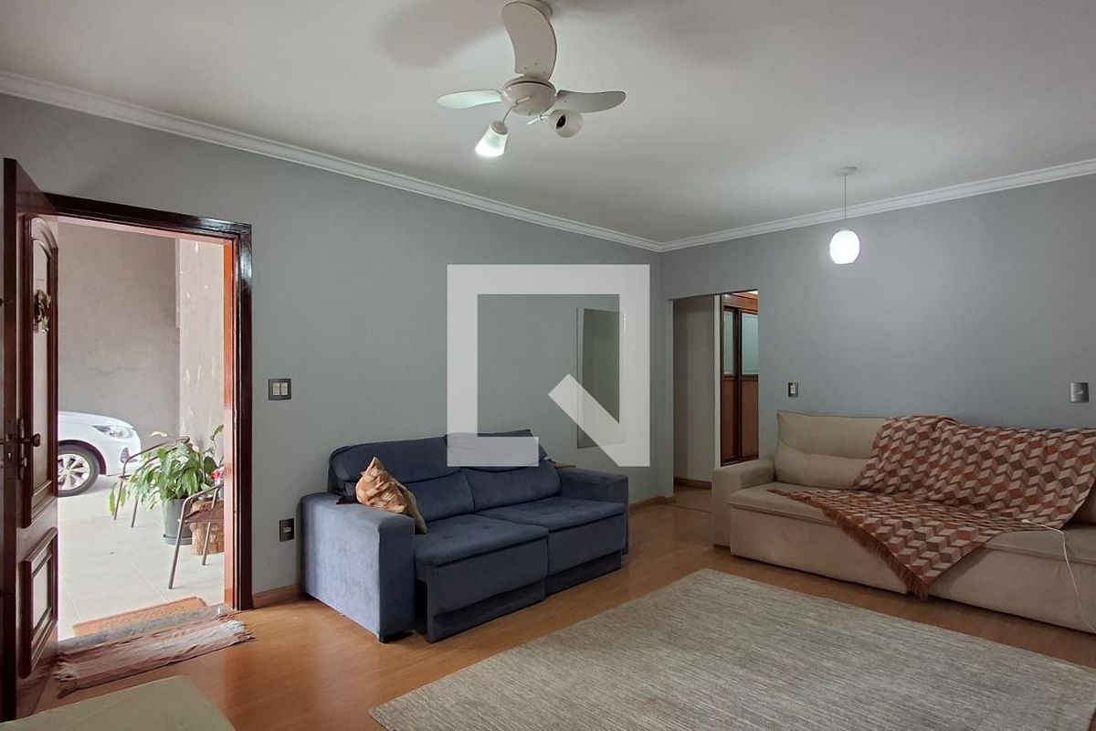 Casa à Venda - Mansões Santo Antônio, 4 Quartos,  315 m2 em , Campinas - sp | SoloBR
