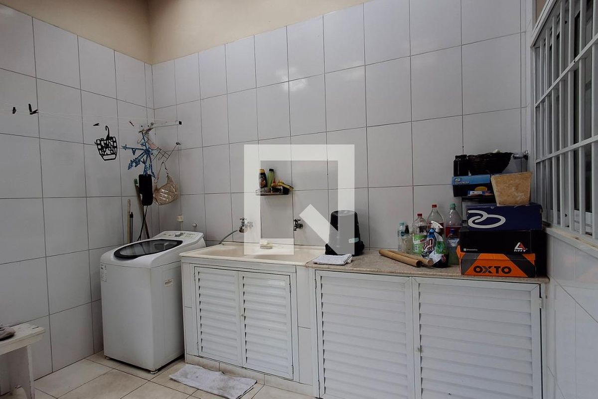 Casa à Venda - Mansões Santo Antônio, 4 Quartos,  315 m2 em , Campinas - sp | SoloBR
