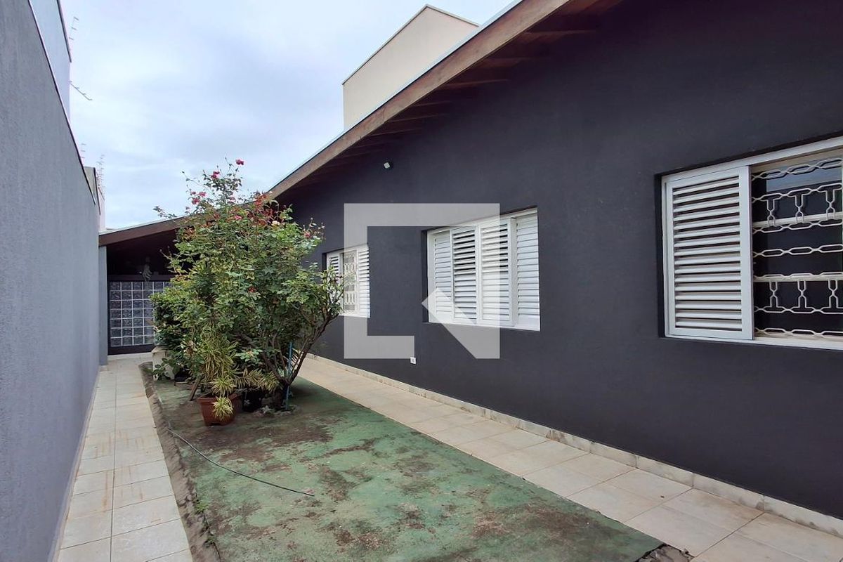 Casa à Venda - Mansões Santo Antônio, 4 Quartos,  315 m2 em , Campinas - sp | SoloBR