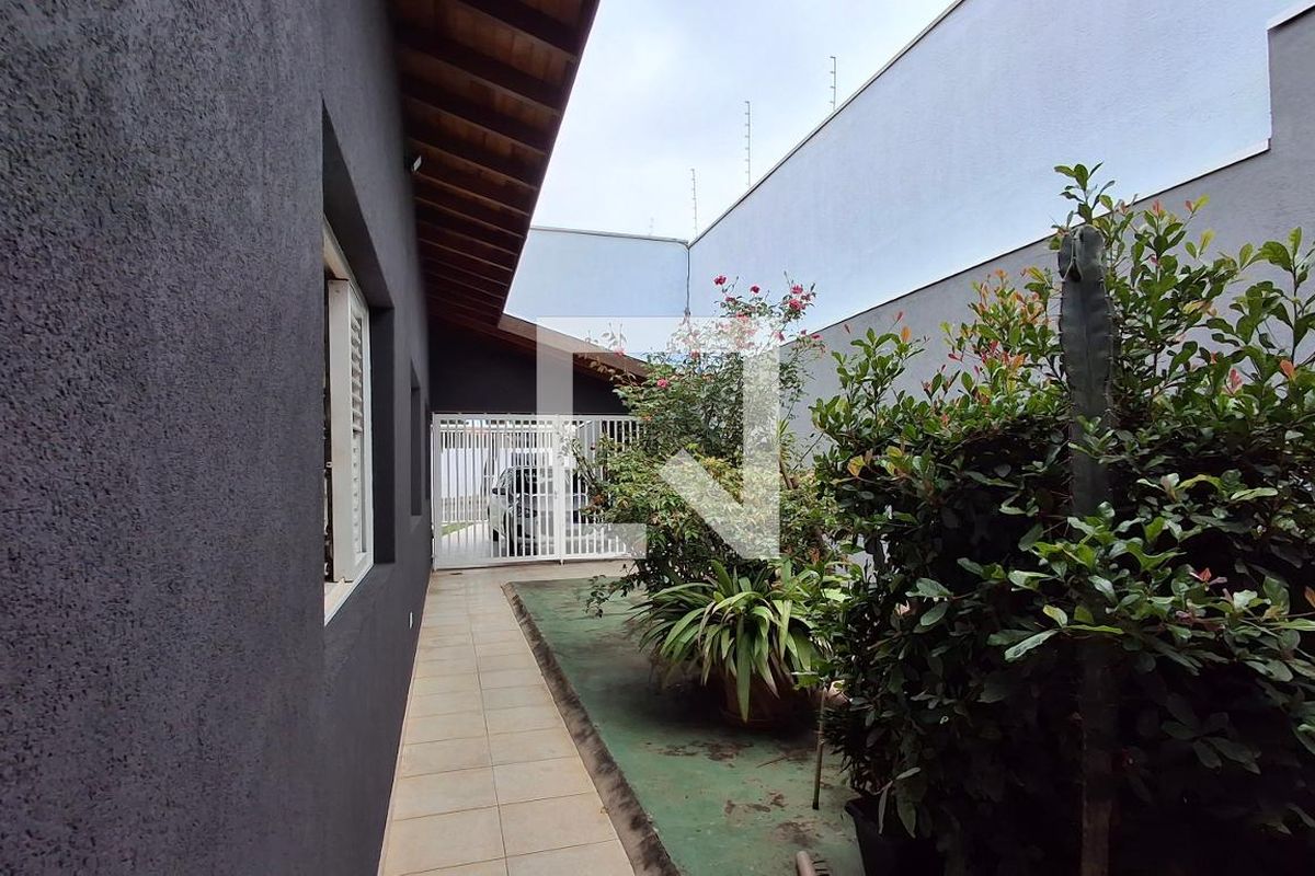 Casa à Venda - Mansões Santo Antônio, 4 Quartos,  315 m2 em , Campinas - sp | SoloBR