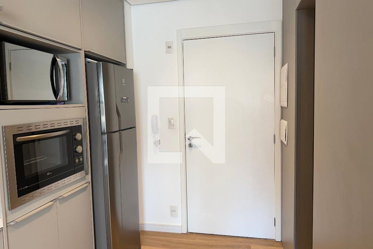 Apartamento, 1 quarto, 33 m² - Foto 2