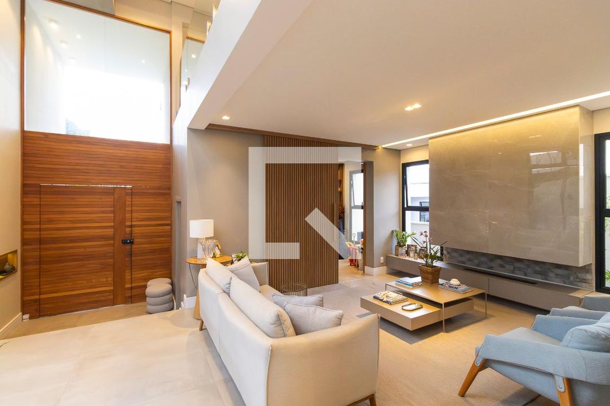 Casa à Venda - Swiss Park, 3 Quartos,  280 m2 em , Campinas - sp | SoloBR