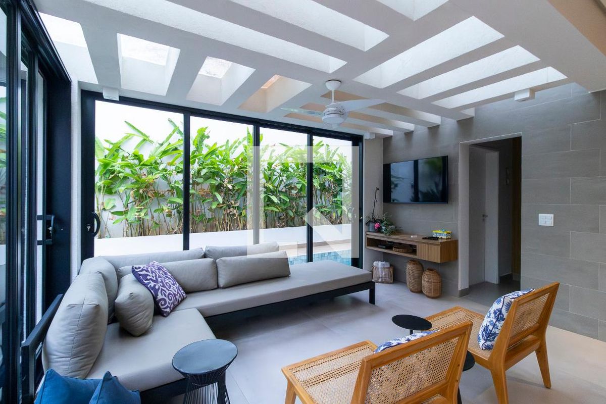 Casa à Venda - Swiss Park, 3 Quartos,  280 m2 em , Campinas - sp | SoloBR
