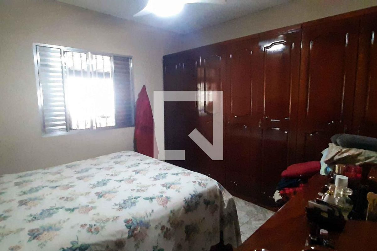 Casa, 3 quartos, 250 m² - Foto 32