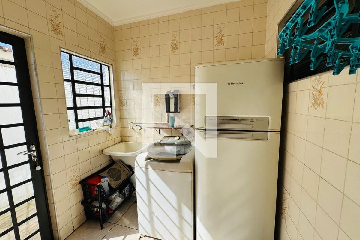 Casa à Venda - Nova Campinas, 3 Quartos,  152 m2 em , Campinas - sp | SoloBR