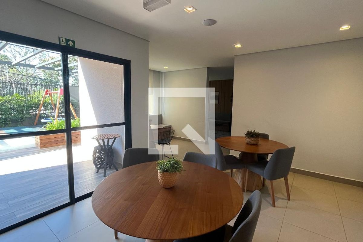 Apartamento à Venda - Mansões Santo Antônio, 2 Quartos,  61 m2 em , Campinas - sp | SoloBR