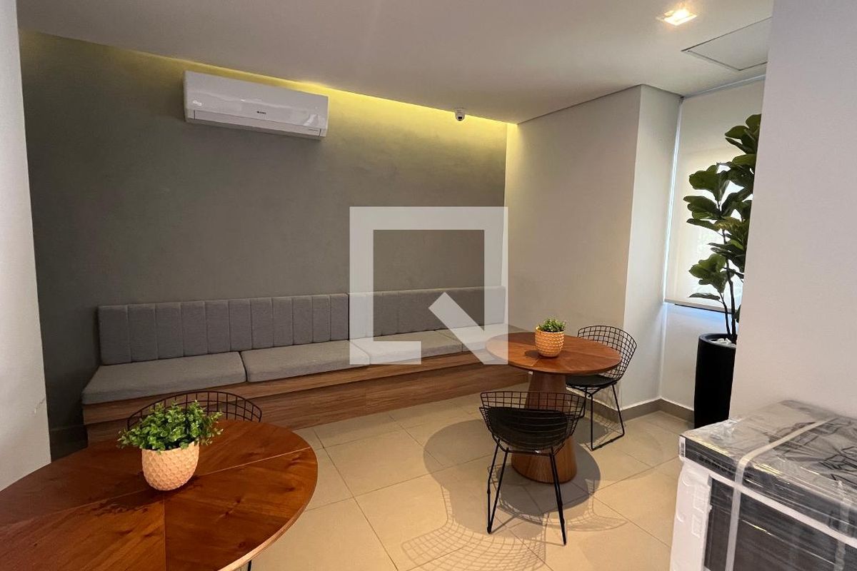 Apartamento à Venda - Mansões Santo Antônio, 2 Quartos,  61 m2 em , Campinas - sp | SoloBR