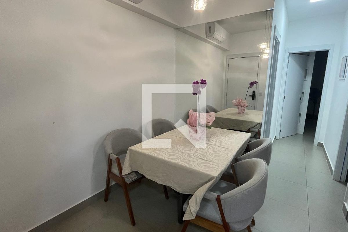 Apartamento à Venda - Mansões Santo Antônio, 2 Quartos,  61 m2 em , Campinas - sp | SoloBR