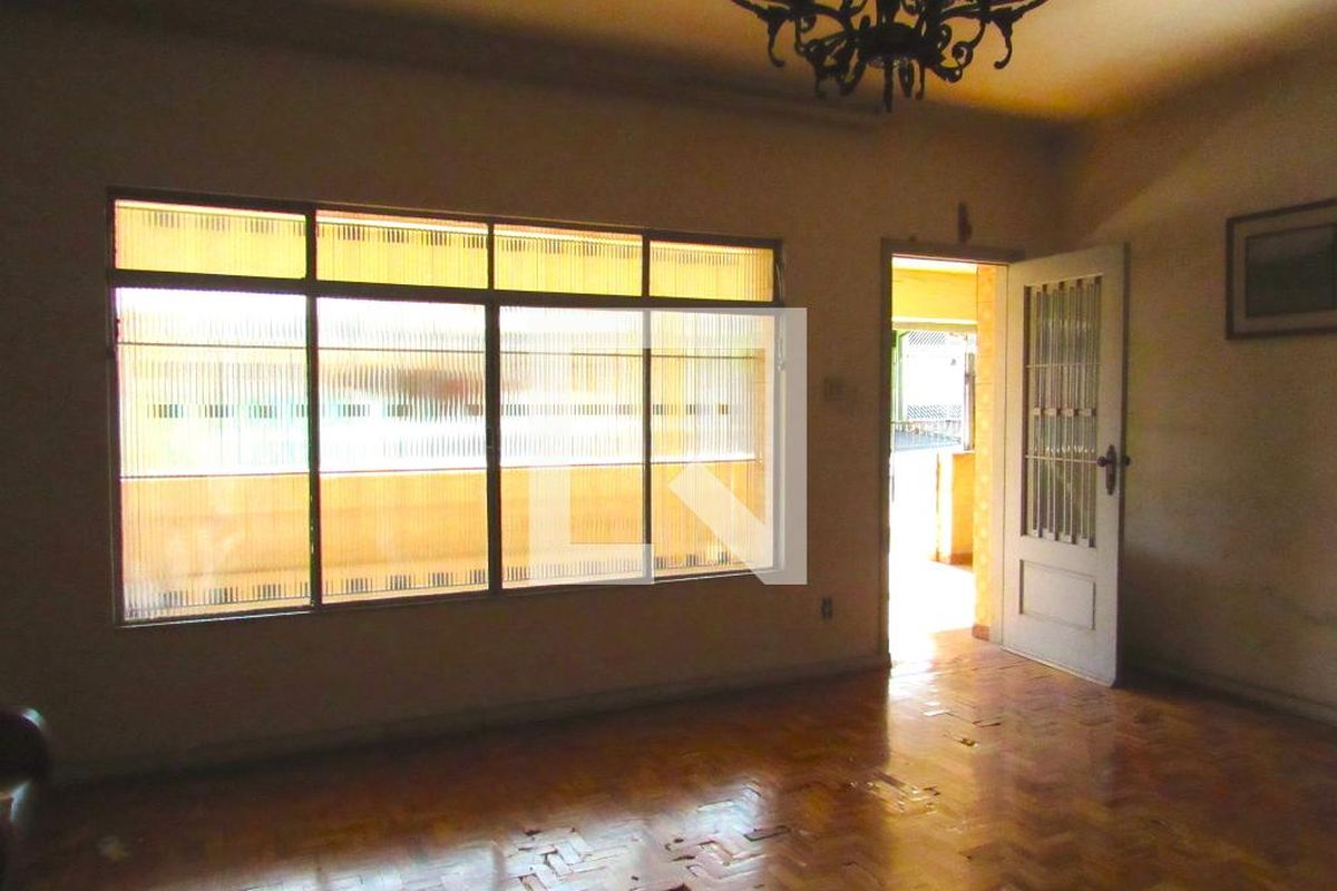 Casa, 2 quartos, 520 m² - Foto 2