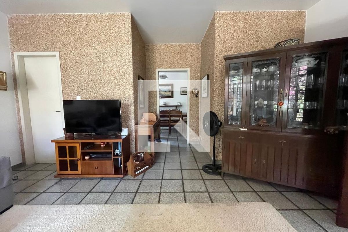 Casa, 4 quartos, 244 m² - Foto 8