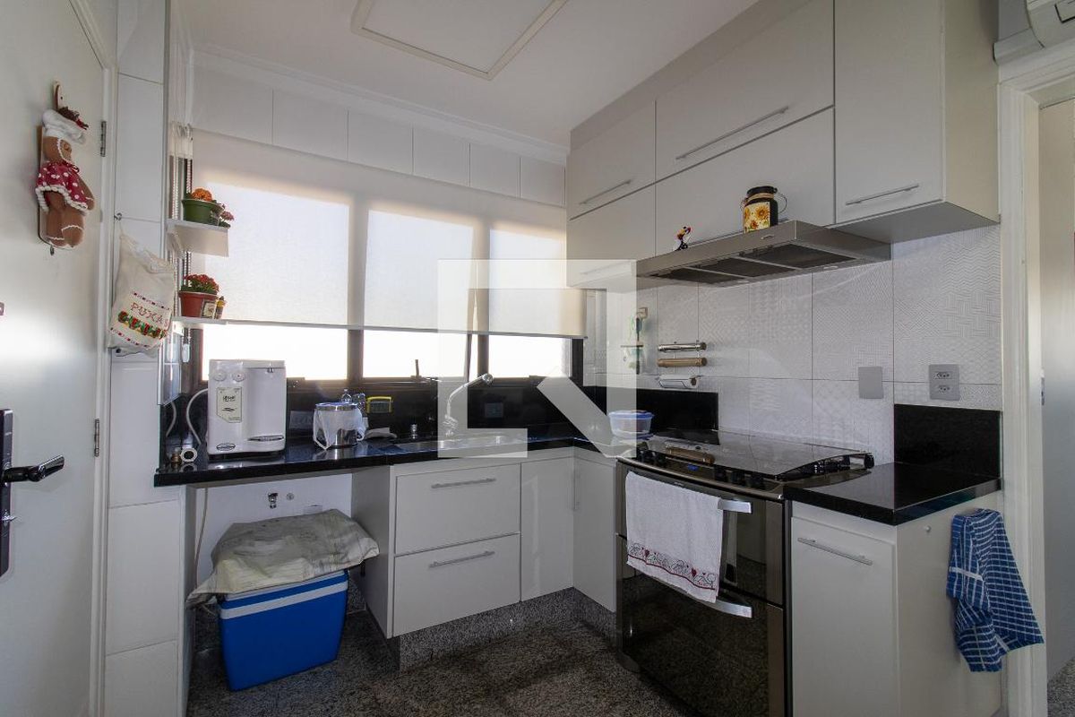 Apartamento à Venda - Bosque, 3 Quartos,  210 m2 em , Campinas - sp | SoloBR