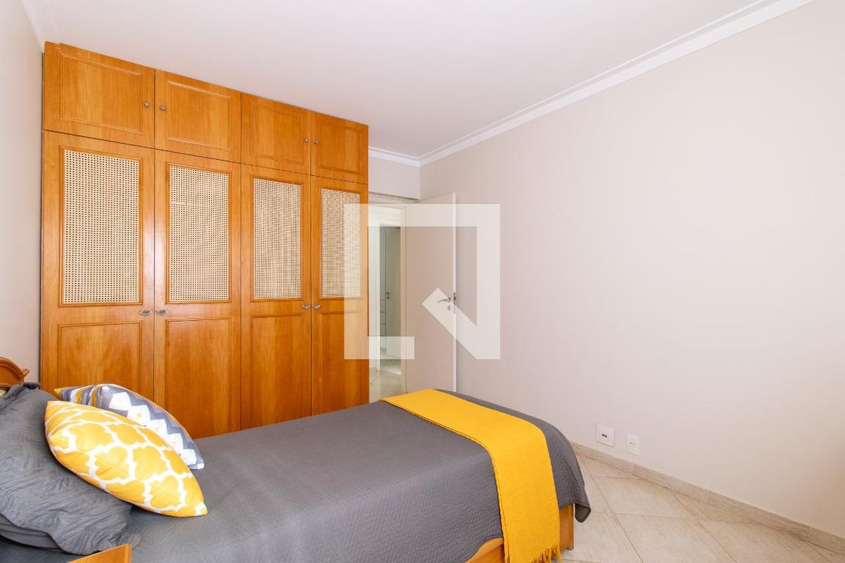 Apartamento à Venda - Bosque, 3 Quartos,  210 m2 em , Campinas - sp | SoloBR