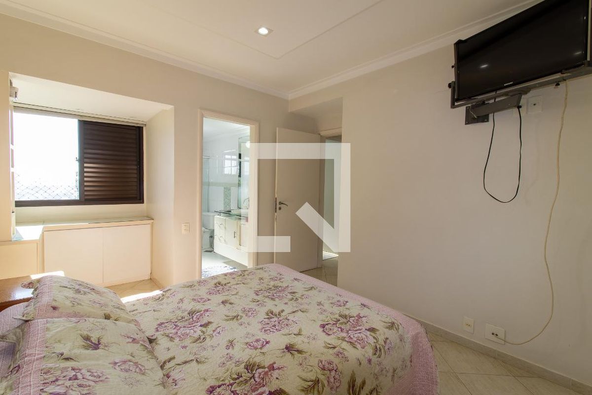 Apartamento à Venda - Bosque, 3 Quartos,  210 m2 em , Campinas - sp | SoloBR