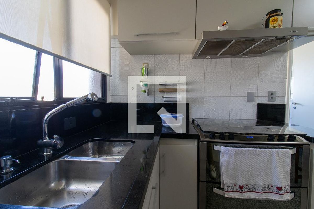 Apartamento à Venda - Bosque, 3 Quartos,  210 m2 em , Campinas - sp | SoloBR