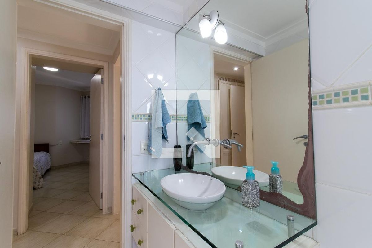 Apartamento à Venda - Bosque, 3 Quartos,  210 m2 em , Campinas - sp | SoloBR