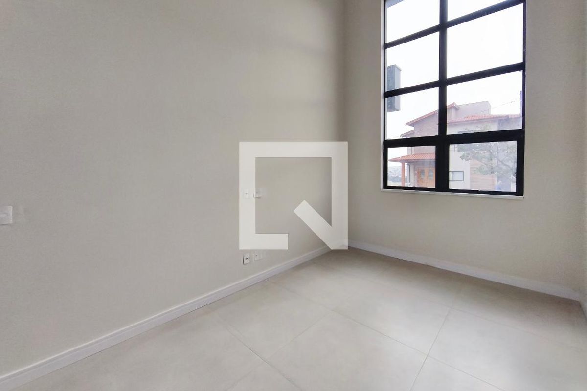 Casa à Venda - Swiss Park, 3 Quartos,  260 m2 em , Campinas - sp | SoloBR