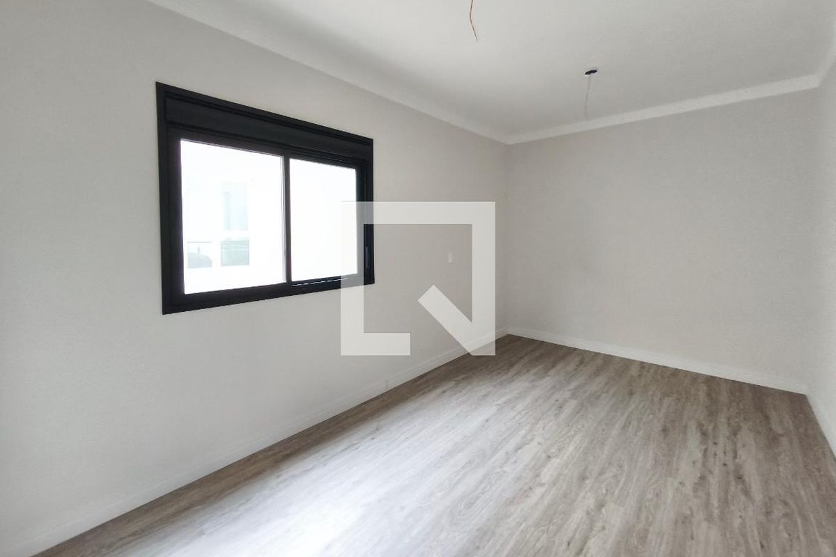 Casa à Venda - Swiss Park, 3 Quartos,  260 m2 em , Campinas - sp | SoloBR