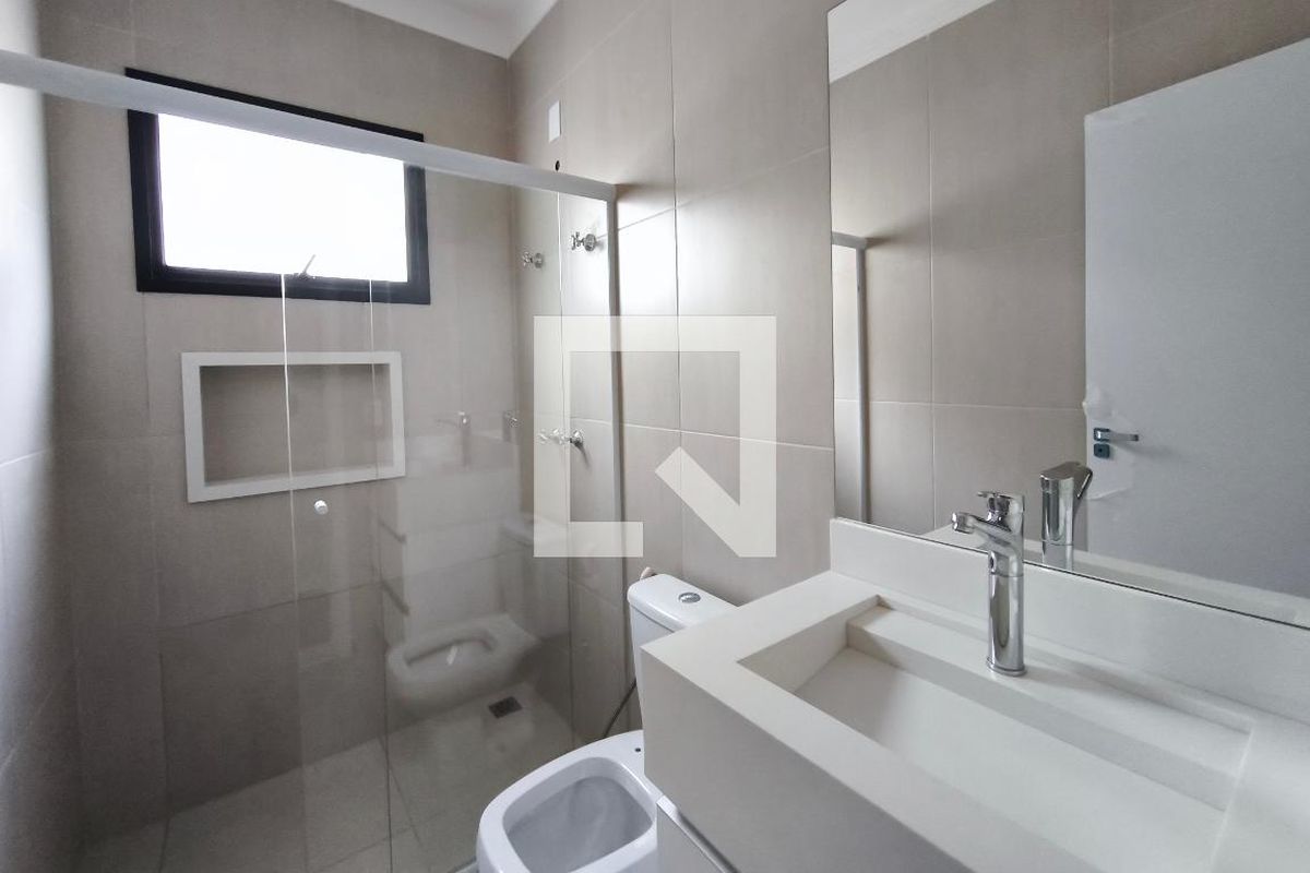 Casa à Venda - Swiss Park, 3 Quartos,  260 m2 em , Campinas - sp | SoloBR