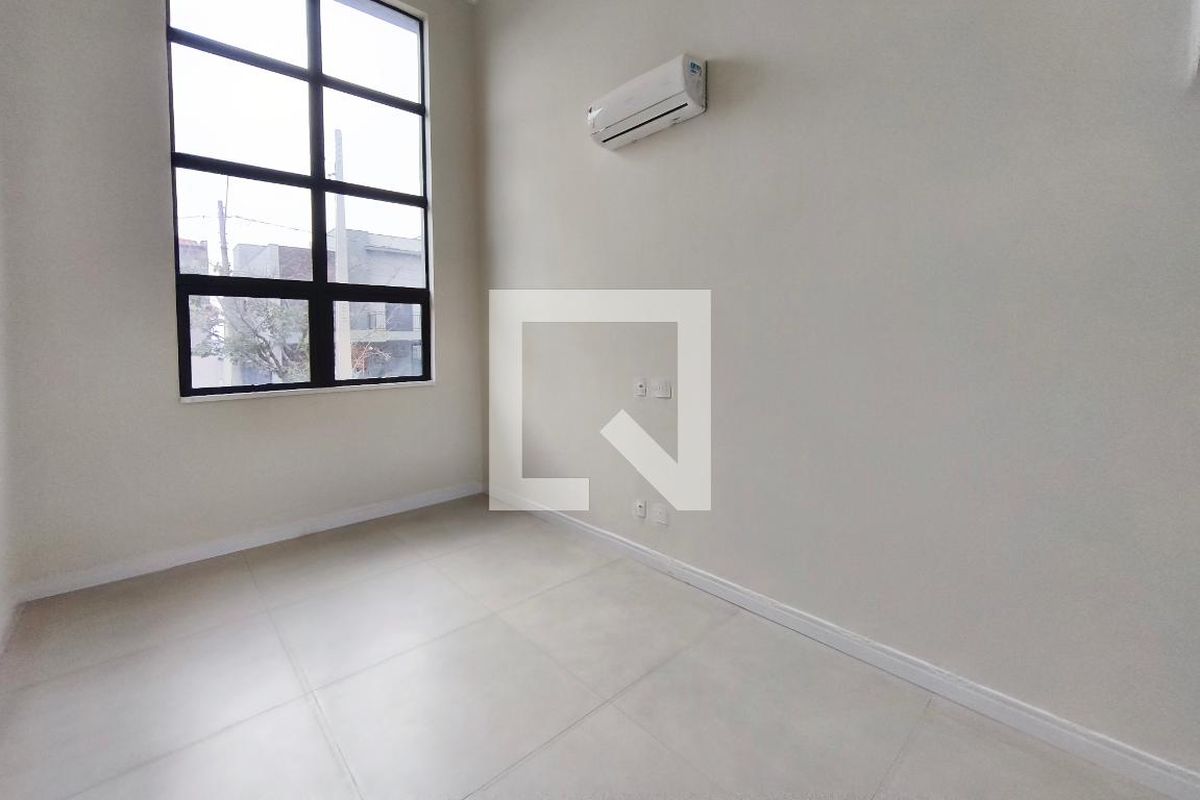 Casa à Venda - Swiss Park, 3 Quartos,  260 m2 em , Campinas - sp | SoloBR