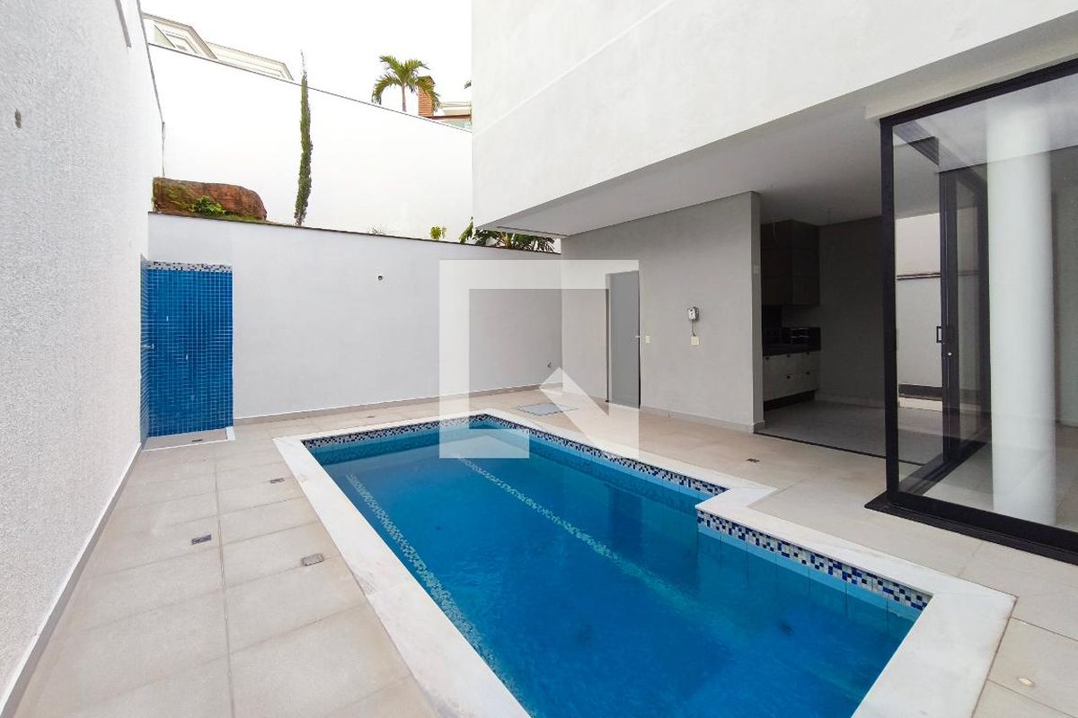 Casa à Venda - Swiss Park, 3 Quartos,  260 m2 em , Campinas - sp | SoloBR