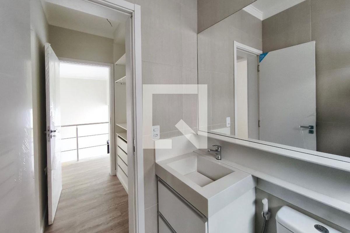Casa à Venda - Swiss Park, 3 Quartos,  260 m2 em , Campinas - sp | SoloBR