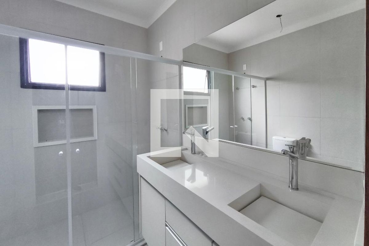 Casa à Venda - Swiss Park, 3 Quartos,  260 m2 em , Campinas - sp | SoloBR