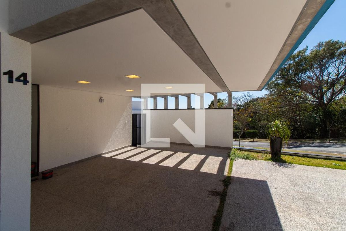Casa à Venda - Lot. Alphaville Campinas, 4 Quartos,  411 m2 em , Campinas - sp | SoloBR