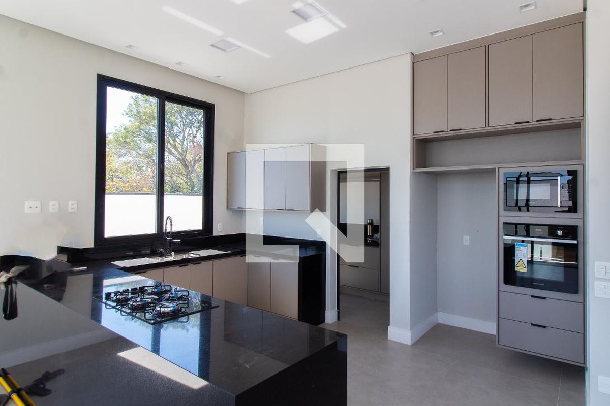 Casa à Venda - Lot. Alphaville Campinas, 4 Quartos,  411 m2 em , Campinas - sp | SoloBR