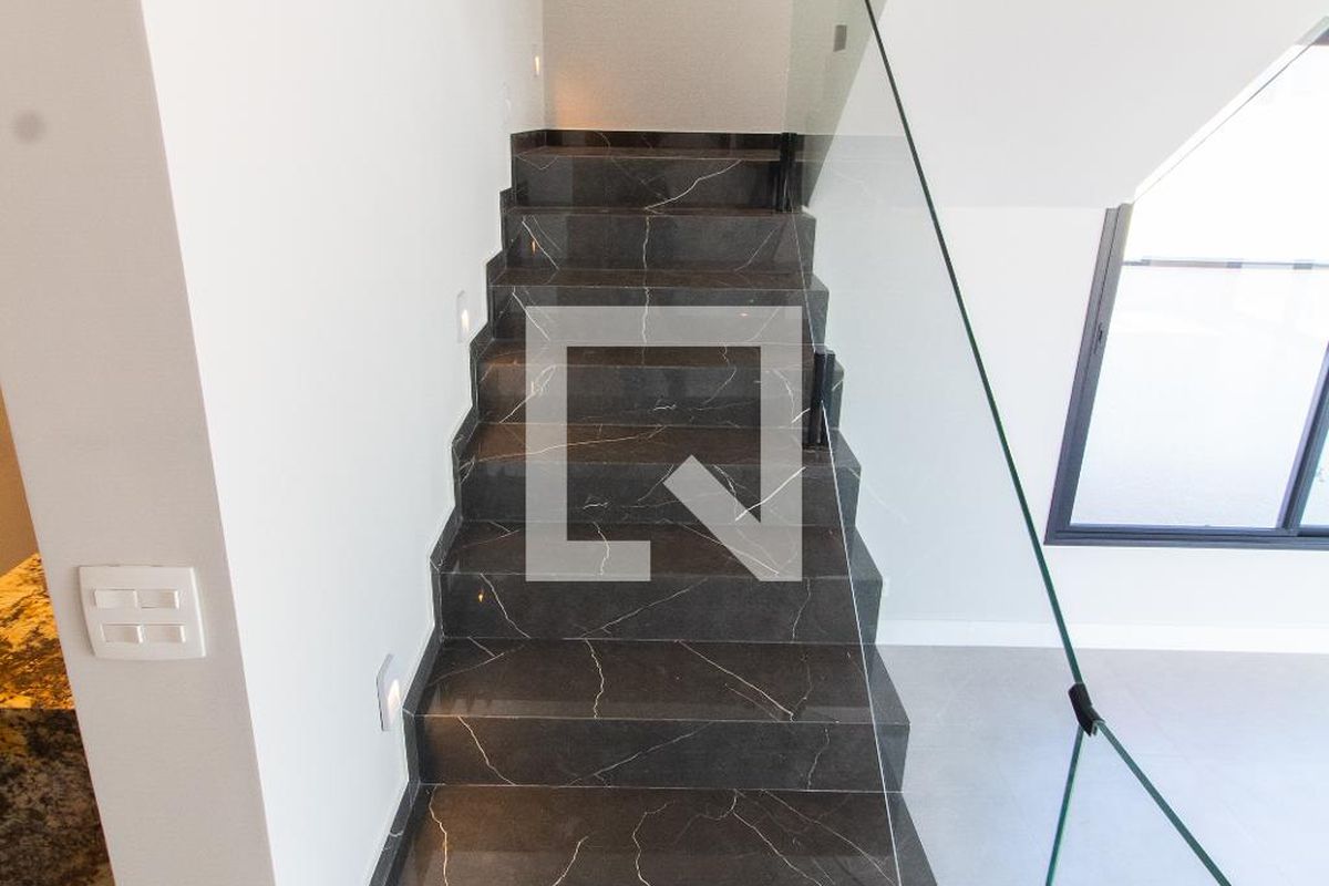 Casa à Venda - Lot. Alphaville Campinas, 4 Quartos,  411 m2 em , Campinas - sp | SoloBR
