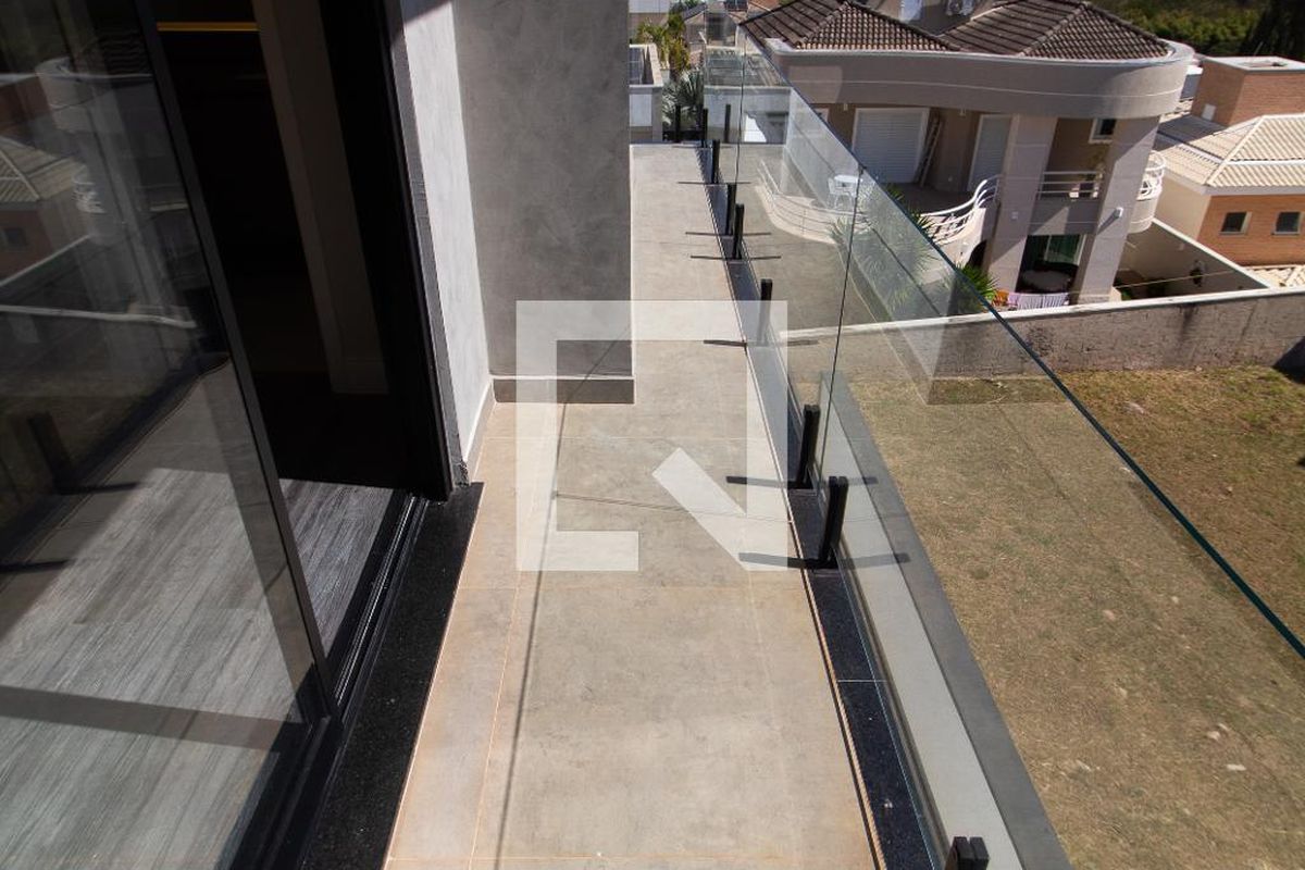 Casa à Venda - Lot. Alphaville Campinas, 4 Quartos,  411 m2 em , Campinas - sp | SoloBR