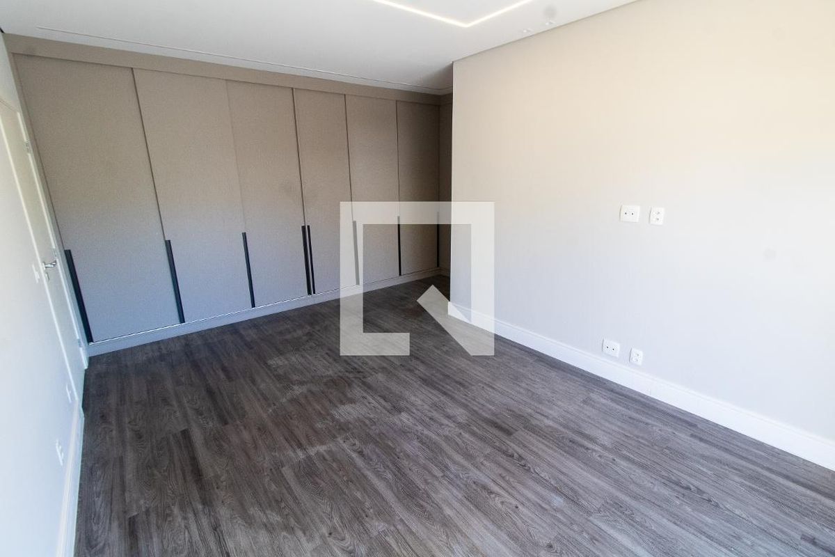 Casa à Venda - Lot. Alphaville Campinas, 4 Quartos,  411 m2 em , Campinas - sp | SoloBR