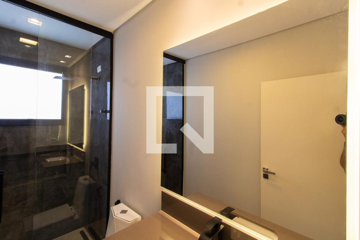 Casa à Venda - Lot. Alphaville Campinas, 4 Quartos,  411 m2 em , Campinas - sp | SoloBR