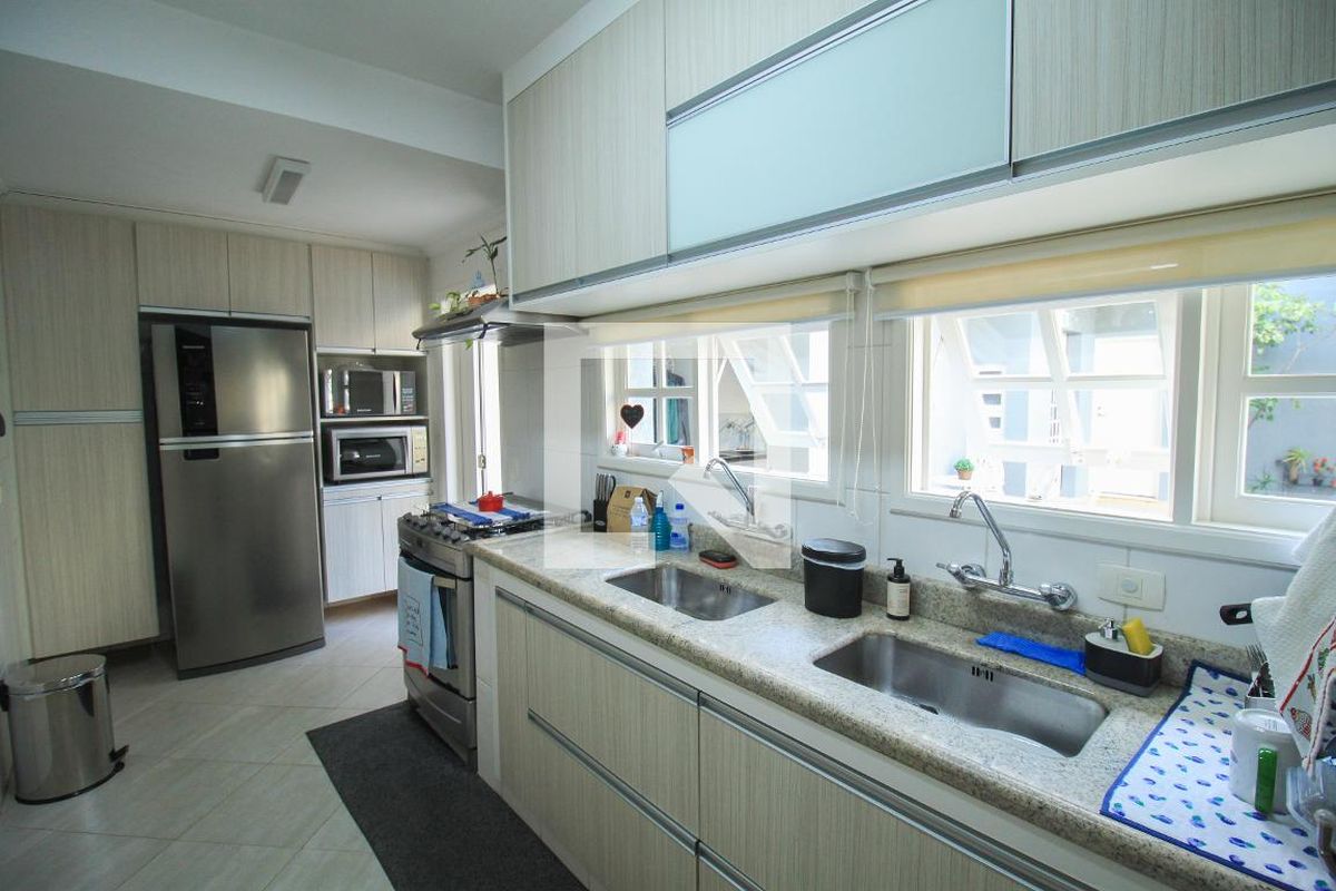 Casa, 4 quartos, 338 m² - Foto 57