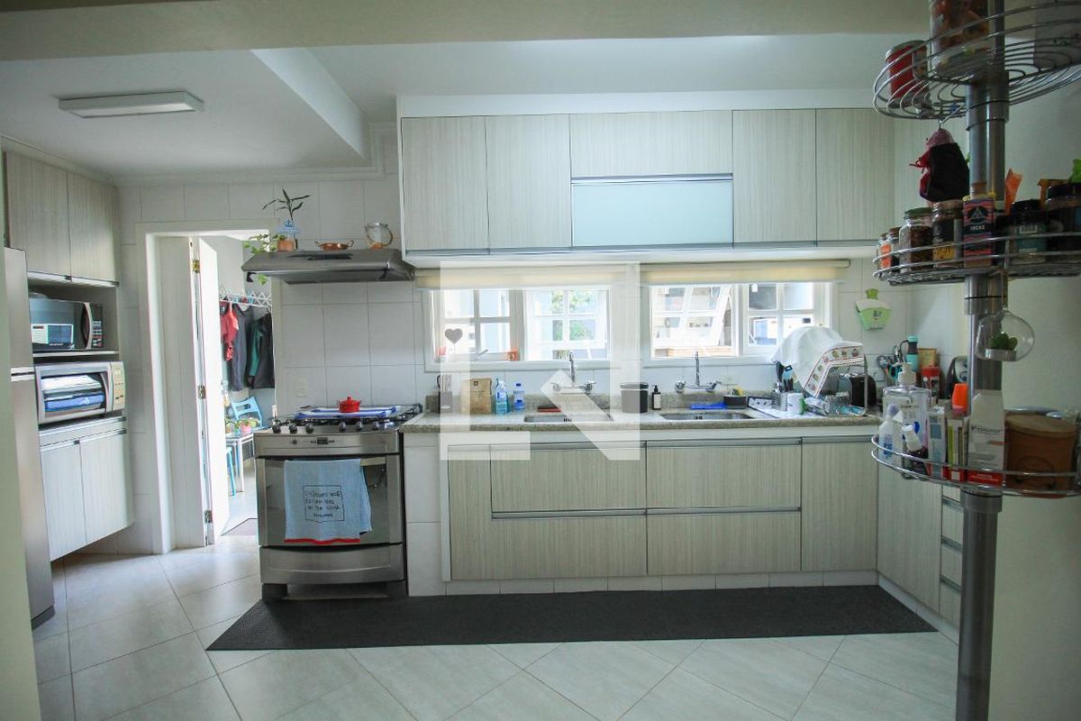 Casa, 4 quartos, 338 m² - Foto 60