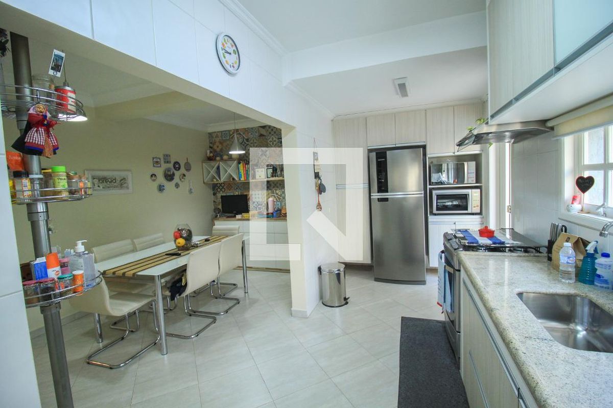 Casa, 4 quartos, 338 m² - Foto 58