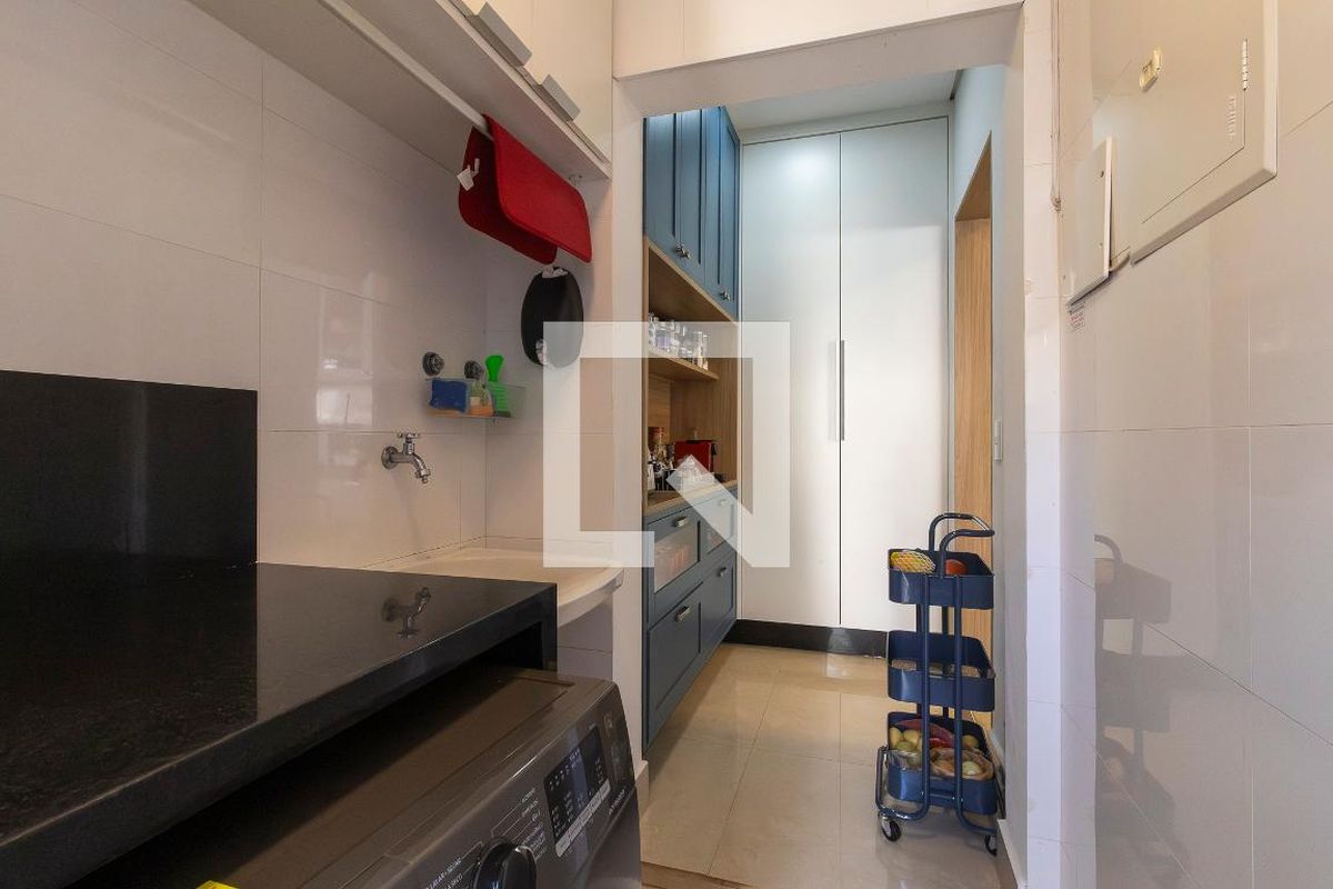 Casa à Venda - Swiss Park, 4 Quartos,  320 m2 em , Campinas - sp | SoloBR