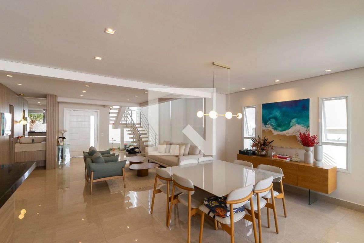 Casa à Venda - Swiss Park, 4 Quartos,  320 m2 em , Campinas - sp | SoloBR