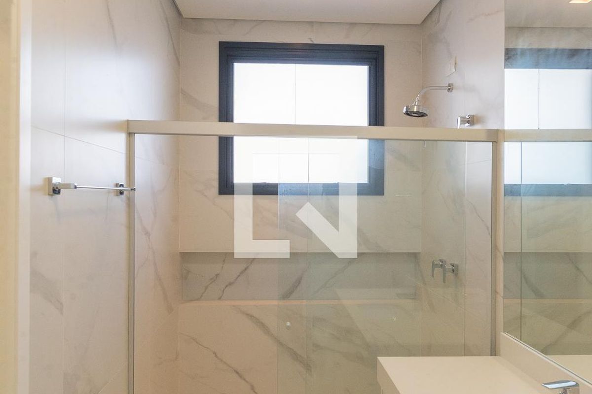 Casa à Venda - Swiss Park, 4 Quartos,  330 m2 em , Campinas - sp | SoloBR