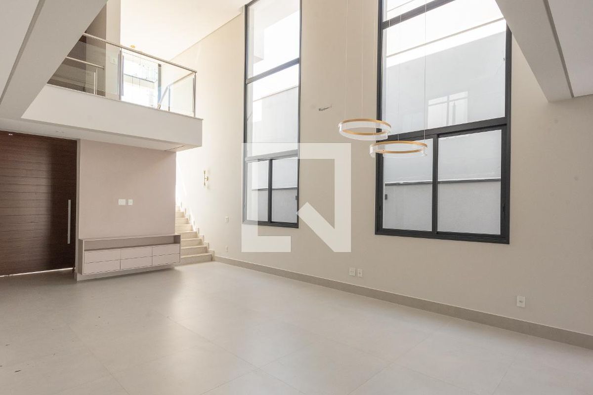 Casa à Venda - Swiss Park, 4 Quartos,  330 m2 em , Campinas - sp | SoloBR