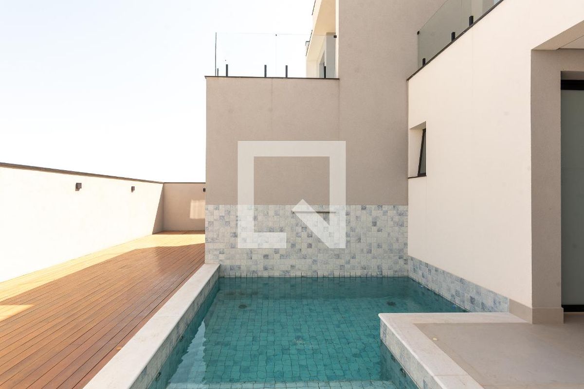 Casa à Venda - Swiss Park, 4 Quartos,  330 m2 em , Campinas - sp | SoloBR