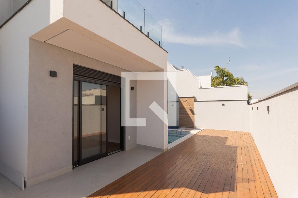 Casa à Venda - Swiss Park, 4 Quartos,  330 m2 em , Campinas - sp | SoloBR