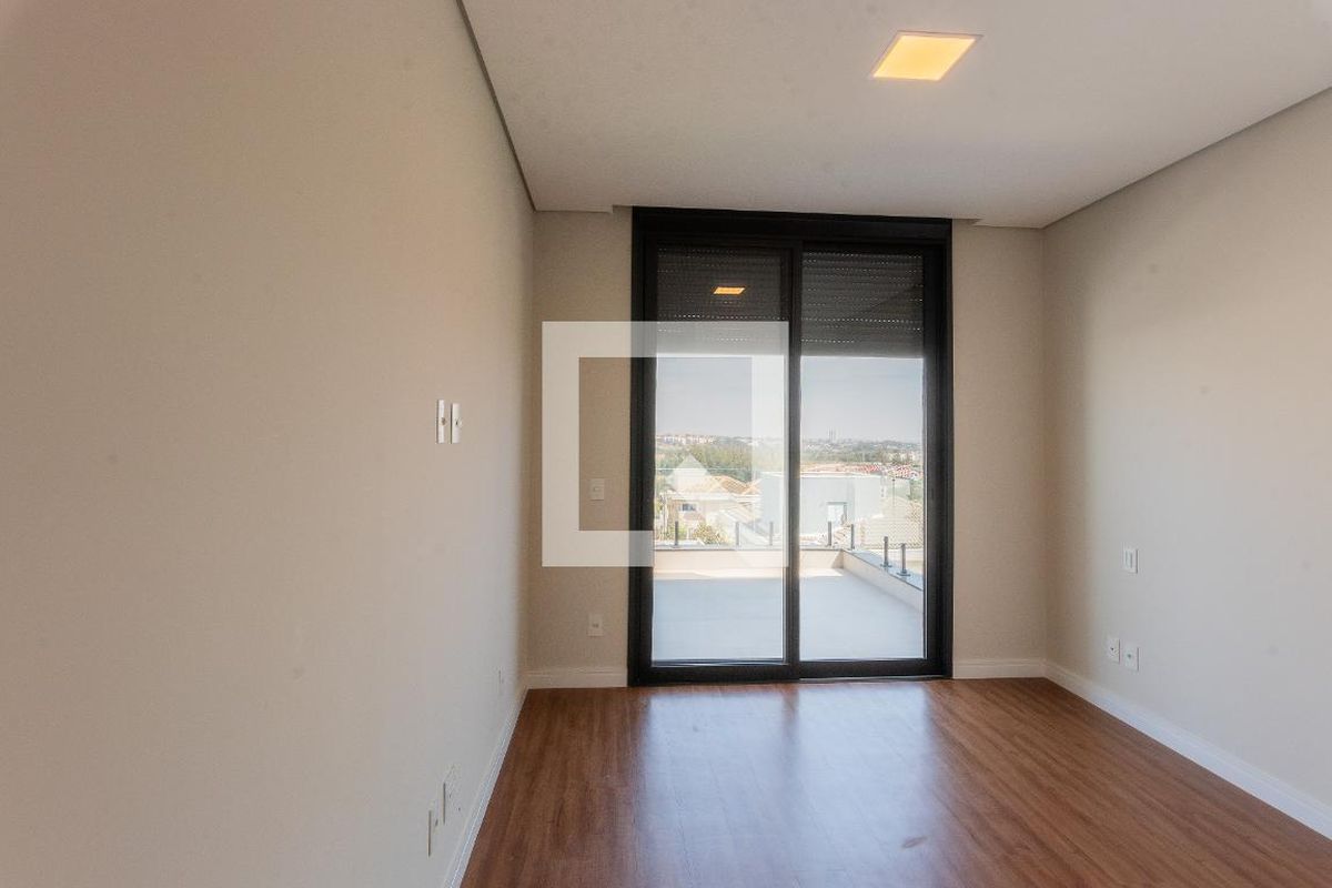 Casa à Venda - Swiss Park, 4 Quartos,  330 m2 em , Campinas - sp | SoloBR
