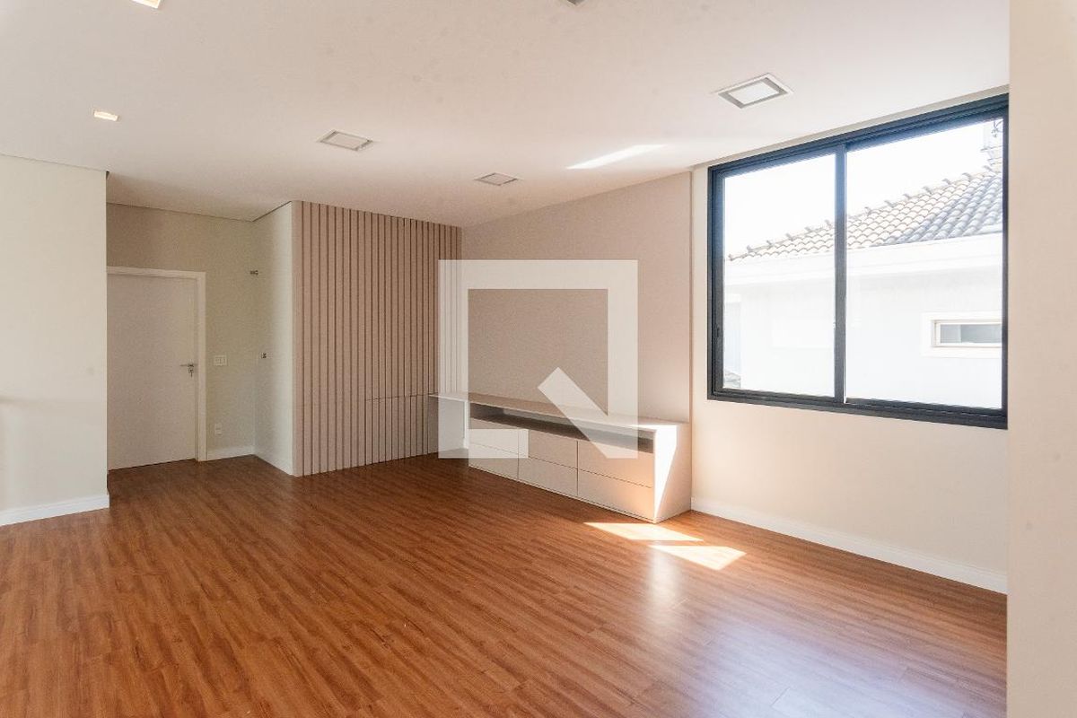 Casa à Venda - Swiss Park, 4 Quartos,  330 m2 em , Campinas - sp | SoloBR