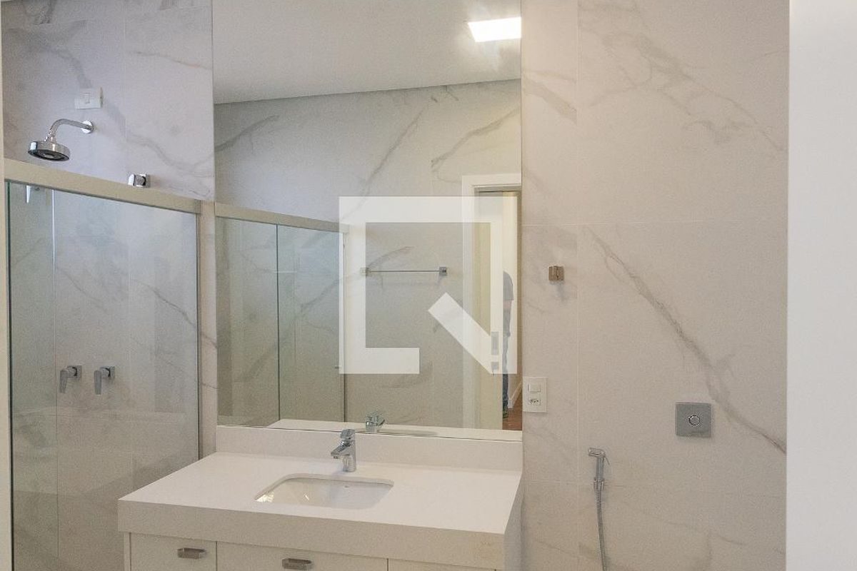 Casa à Venda - Swiss Park, 4 Quartos,  330 m2 em , Campinas - sp | SoloBR