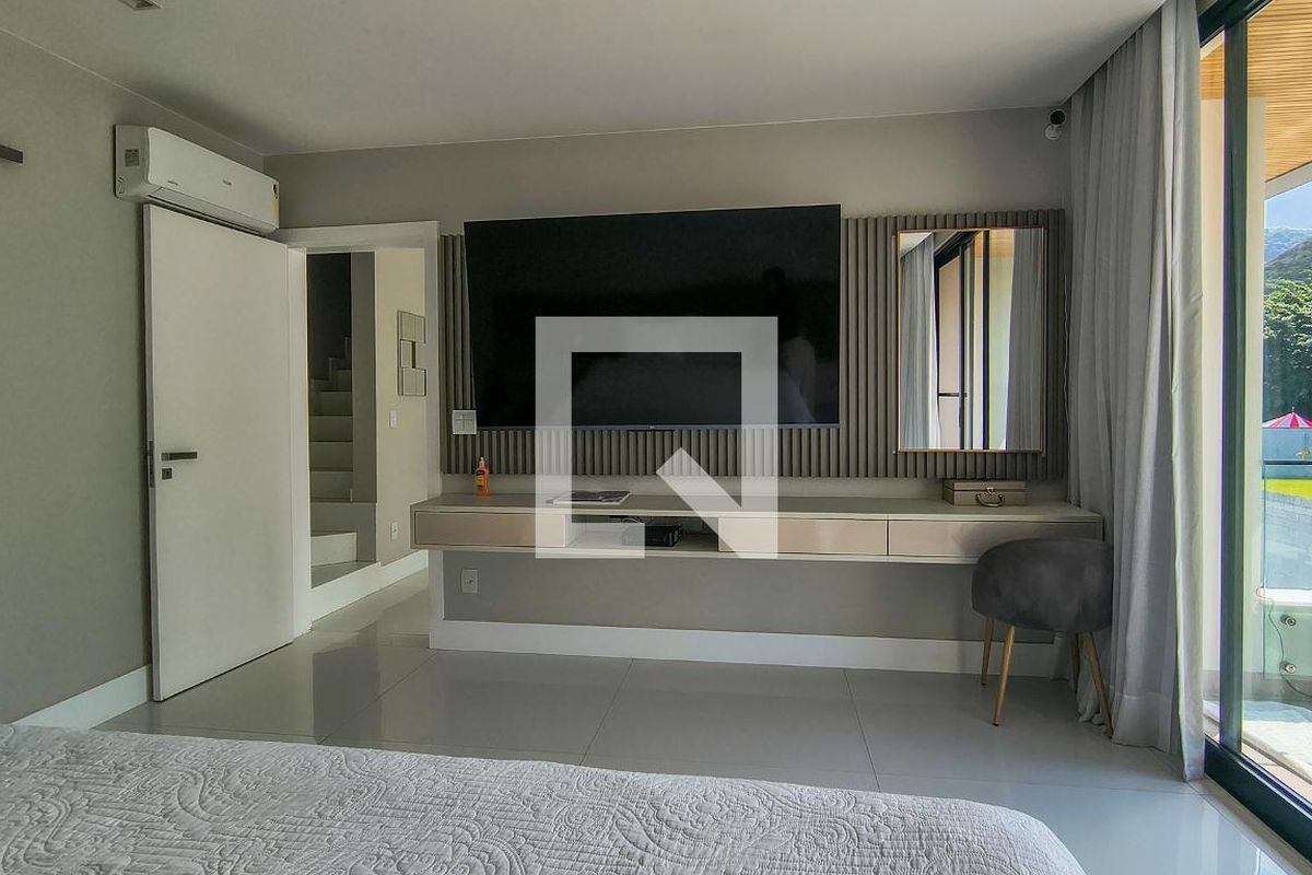 Casa, 5 quartos, 300 m² - Foto 56