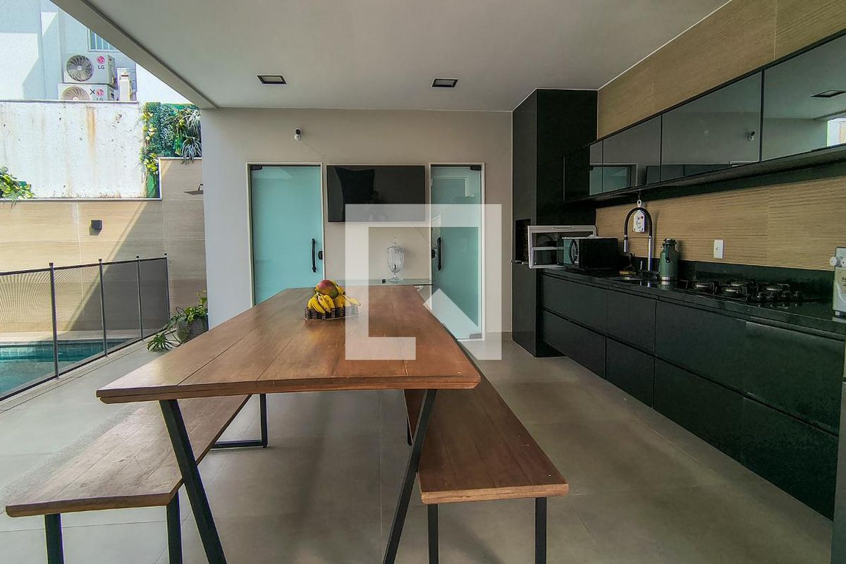 Casa, 5 quartos, 300 m² - Foto 146