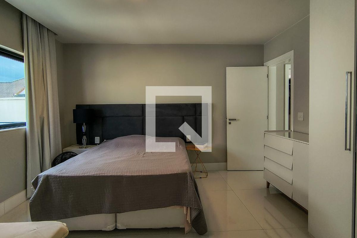 Casa, 5 quartos, 300 m² - Foto 40
