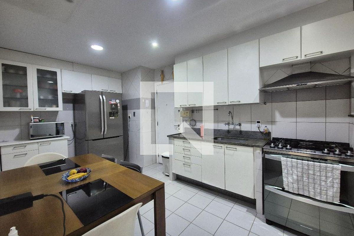 Apartamento, 3 quartos, 180 m² - Foto 88