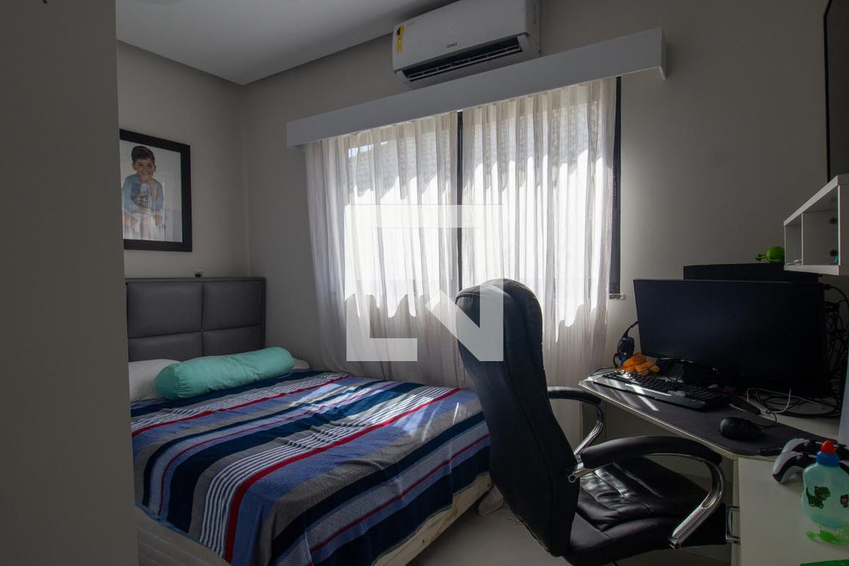Casa, 4 quartos, 214 m² - Foto 60